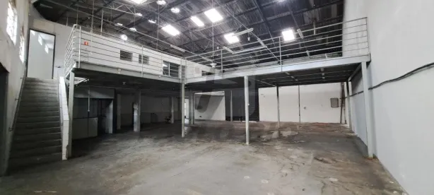 Galpão/Depósito/Armazém à venda, 743m² no Centro, Diadema