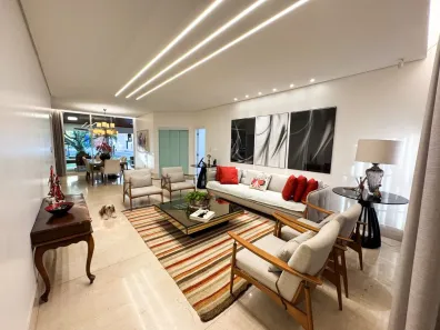 Casa com 4 Quartos à venda, 570m² no Morada da Colina, Uberlândia