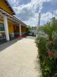 Casa com 3 Quartos à venda, 200m² no Jardim Nomar, Caraguatatuba