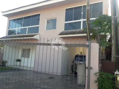 Casa com 3 Quartos à venda, 235m² no Camobi, Santa Maria