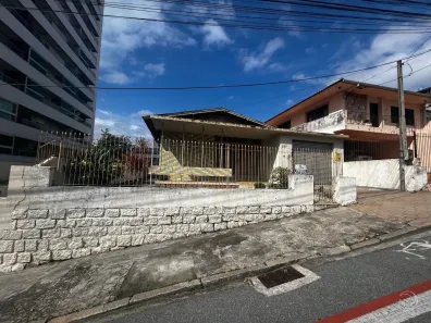 Lote/Terreno à venda, 378m² no Barreiros, São José