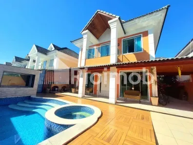 Casa de Condomínio com 4 Quartos à venda, 400m² no Recreio dos Bandeirantes, Rio de Janeiro