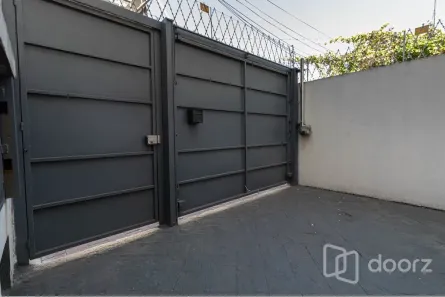 Prédio Comercial à venda, 300m² no Água Branca, São Paulo