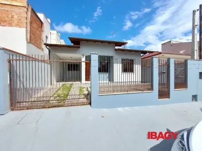 Casa com 3 Quartos para alugar, 97m² no Madri, Palhoça