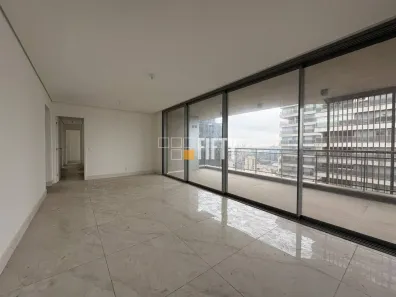 Apartamento com 3 Quartos à venda, 167m² no Jardim das Acácias, São Paulo