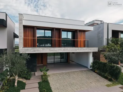 Casa de Condomínio com 4 Quartos à venda, 365m² no Pedra Branca, Palhoça