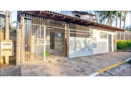 Casa com 4 Quartos à venda, 210m² no Vila Fátima, Cachoeirinha