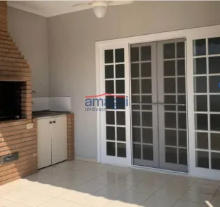 Casa de Condomínio com 3 Quartos para alugar, 160m² no Jardim Santa Maria, Jacareí