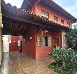 Casa com 3 Quartos à venda, 231m² no Castelo, Belo Horizonte