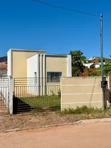 Casa com 2 Quartos à venda, 54m² no Jardim Presidente, Cuiabá