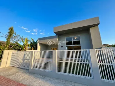 Casa com 3 Quartos à venda, 265m² no PINGUIRITO, Garopaba