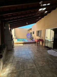 Casa com 3 Quartos à venda, 180m² no Jardim Aeroporto, Botucatu