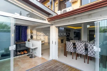 Casa de Condomínio com 4 Quartos à venda, 123m² no Jardim Sabará, Porto Alegre