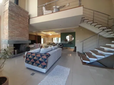 Casa com 3 Quartos à venda, 320m² no Chácara das Pedras, Porto Alegre
