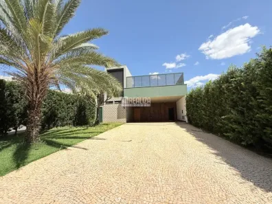 Casa de Condomínio com 3 Quartos à venda, 315m² no Jardim do Lago, Uberaba