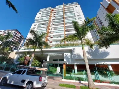 Apartamento com 2 Quartos para alugar, 84m² no Centro, Florianópolis