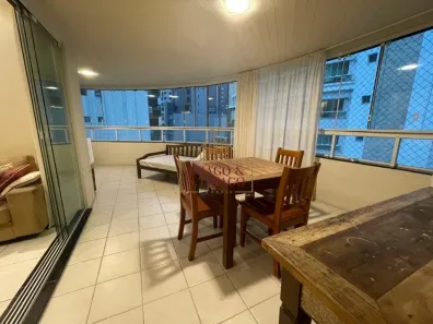 Apartamento com 3 Quartos para alugar, 105m² no Centro, Balneário Camboriú