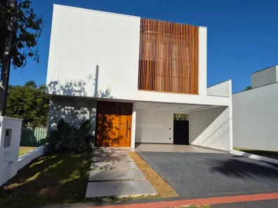 Casa de Condomínio com 3 Quartos à venda, 225m² no Jardim Montecatini, Londrina