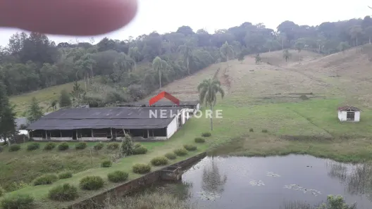 Fazenda/Sítio com 5 Quartos à venda, 323m² no Vale Florido, Embu-Guaçu