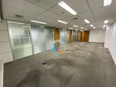 Sala Comercial para alugar, 200m² no Santo Amaro, São Paulo