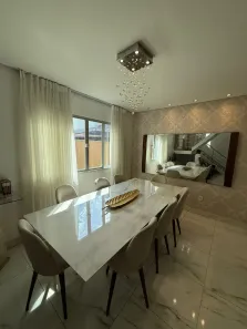 Casa de Condomínio com 4 Quartos para alugar, 220m² no Flores, Manaus