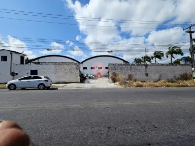 Ponto Comercial para alugar, 2400m² no Autódromo, Eusébio