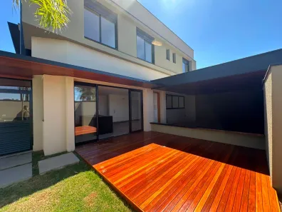 Sobrado com 3 Quartos à venda, 188m² no Jardim Burle Marx, Londrina