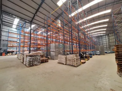 Galpão/Depósito/Armazém para alugar, 2550m² no Alto Aririú, Palhoça