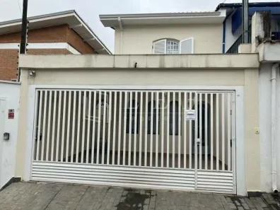 Casa com 3 Quartos à venda, 180m² no Indianópolis, São Paulo