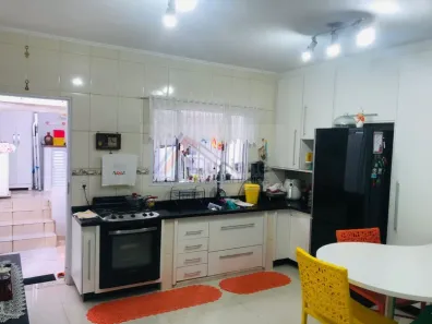 Sobrado com 3 Quartos à venda, 180m² no Vila Guiomar, Santo André