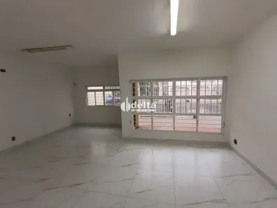 Casa com 3 Quartos à venda, 265m² no Lídice, Uberlândia
