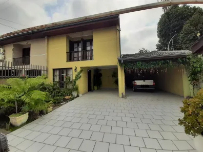 Casa com 4 Quartos à venda, 245m² no Capão Raso, Curitiba