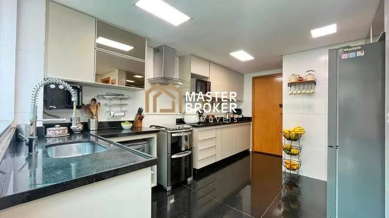 Casa com 4 quartos — Buritis, Belo Horizonte