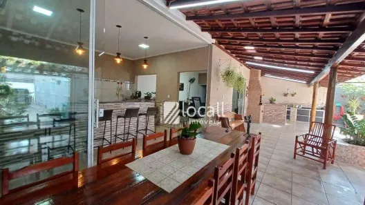 Casa com 3 Quartos à venda, 250m² no Jardim Urupês, São José do Rio Preto