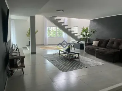 Casa de Condomínio com 3 Quartos à venda, 360m² no Alphaville, Santana de Parnaíba