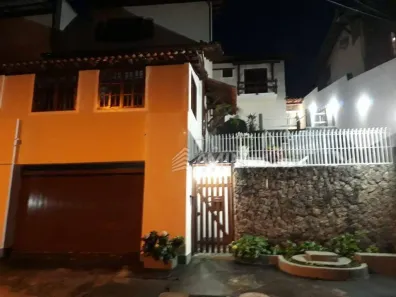 Casa com 5 Quartos à venda, 340m² no São Francisco, Niterói
