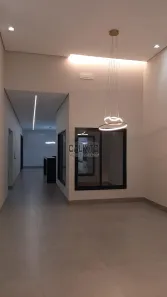 Casa com 3 Quartos à venda, 135m² no Jardim Holanda, Uberlândia