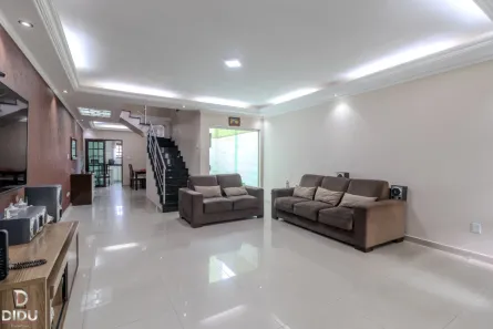 Sobrado com 4 Quartos à venda, 244m² no Jardim Itapoan, Santo André