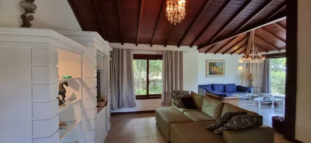Sobrado com 5 Quartos à venda, 250m² no Village de Búzios, Armação dos Búzios