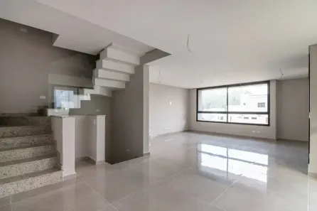 Casa de Condomínio com 3 Quartos à venda, 214m² no Santa Cândida, Curitiba