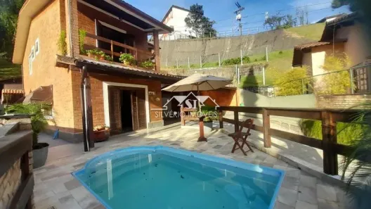 Casa com 3 Quartos à venda, 300m² no Quitandinha, Petrópolis