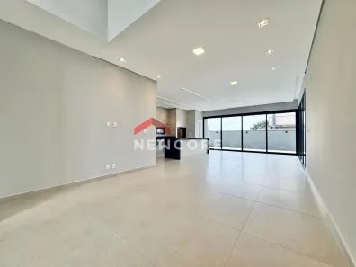 Casa de Condomínio com 3 Quartos à venda, 210m² no Conjunto Habitacional Alexandre Urbanas, Londrina