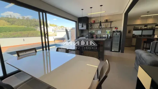 Casa de Condomínio com 3 Quartos à venda, 250m² no Roncáglia, Valinhos
