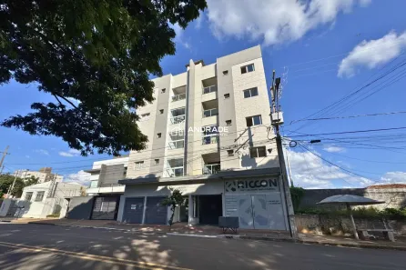 Apartamento com 2 Quartos à venda, 57m² no Centro, Apucarana