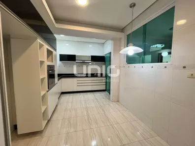 Casa com 3 Quartos para alugar, 200m² no Centro, Piracicaba