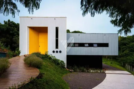 Casa de Condomínio com 6 Quartos para alugar, 704m² no , Gravataí
