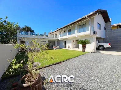 Casa com 3 Quartos à venda, 220m² no Centro, Blumenau