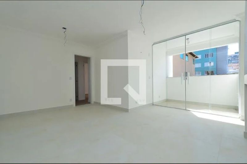 Apartamento com 3 quartos — Sagrada Família, Belo Horizonte