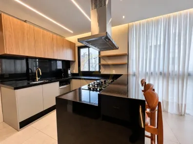 Apartamento com 4 Quartos para alugar, 135m² no Centro, Balneário Camboriú