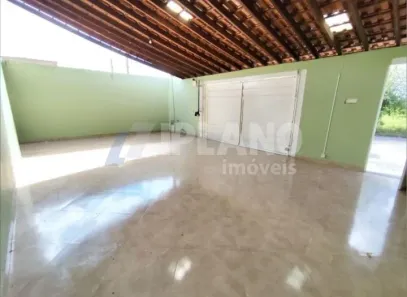 Casa com 2 Quartos para alugar, 100m² no Jardim Embaré, São Carlos